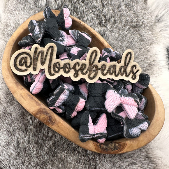 S-1123 Messi Pink & Black Swirl Cable Knit Bow Silicone Focal EXCLUSIVE