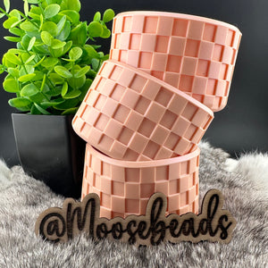 Champagne Checkered Silicone Tumbler Boot