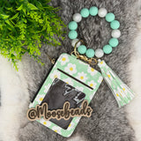 Mint Daisy Beaded Wristlet Keychain