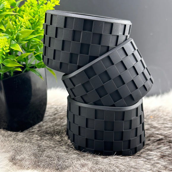 Black Checkered Silicone Tumbler Boot