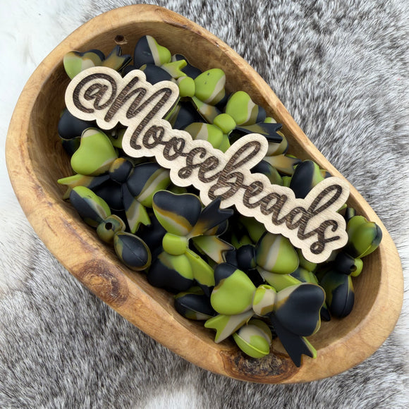 S-1106 Camo Bow w/ Tails Silicone Focal EXCLUSIVE